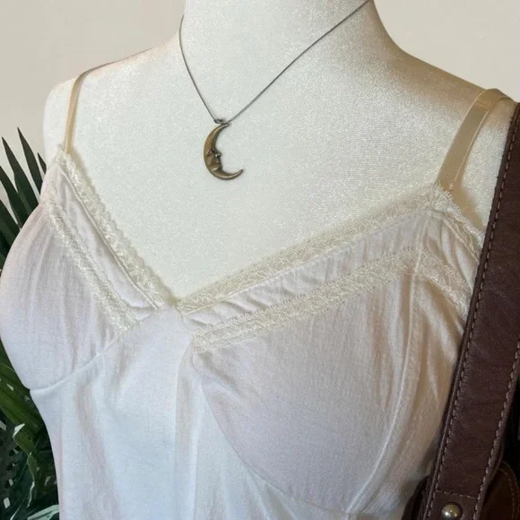 Vintage No Boundaries white lace cami tank top Y2K fairycore - Picture 2 of 5